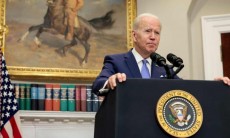 Tỷ lệ ủng hộ ông Biden vẫn tiếp tục giảm