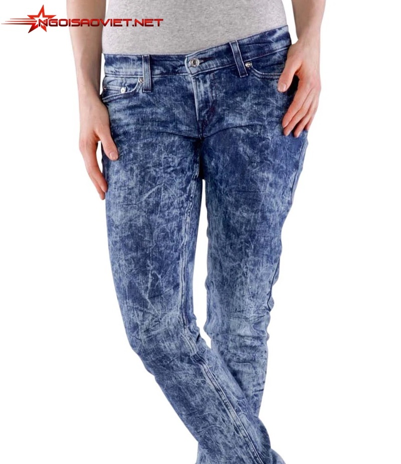 Quần jeans tẩy trắng